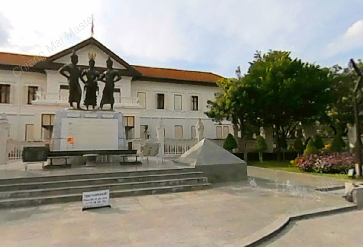 Three Kings Monument front view